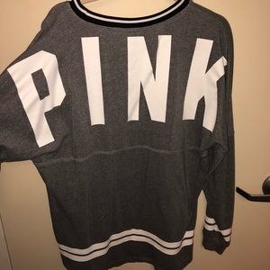 Women’s VS pink long sleeve shirt